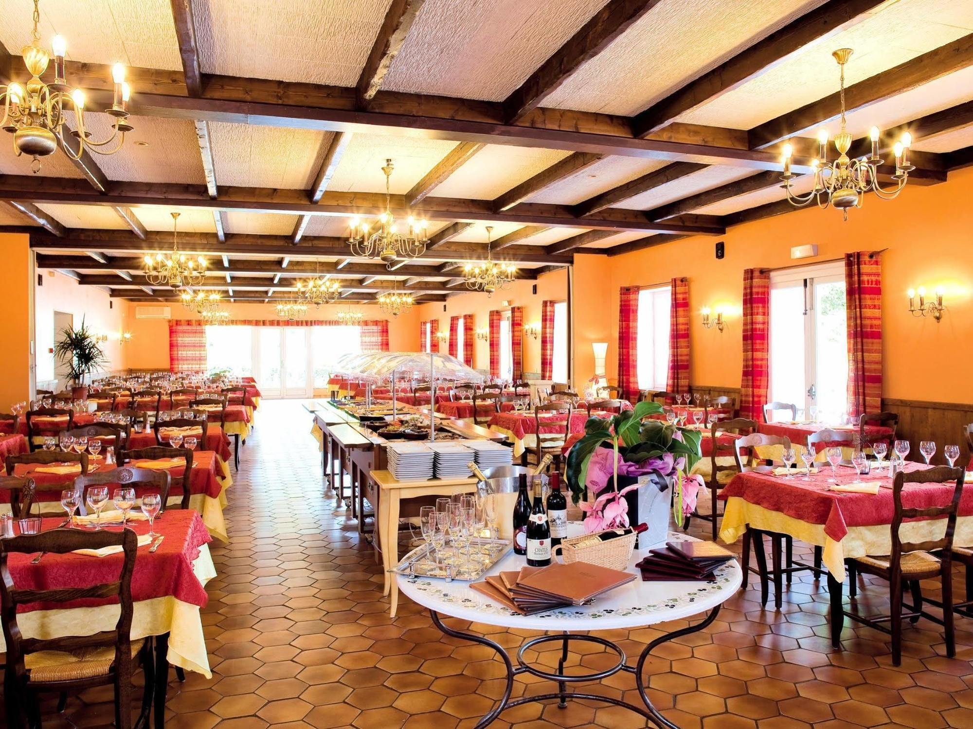Logis Hotel Restaurant Les Cedres Joyeuse Exteriér fotografie